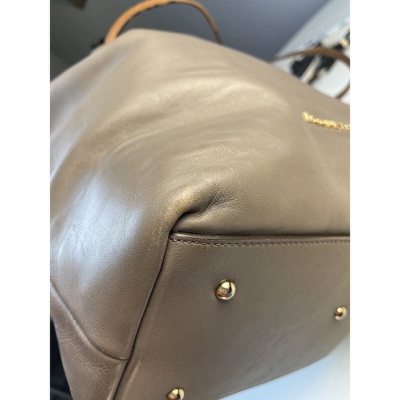 Dooney & Bourke Large CIty‎ Flynn Shoulder Bag ~ Dove Gray - Picture 10 of 16